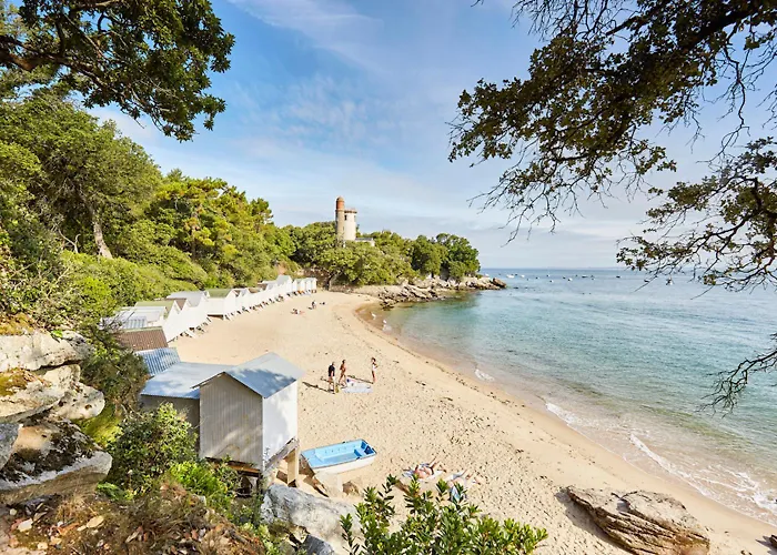 300m - Petite Maison Avec Jardin Pour 3 * L'Epine (Vendee)