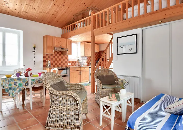 Apartmán 300m - Petite Maison Avec Jardin Pour 3