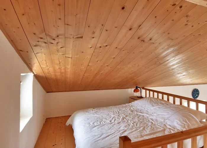 300m - Petite Maison Avec Jardin Pour 3 * L'Epine (Vendee)