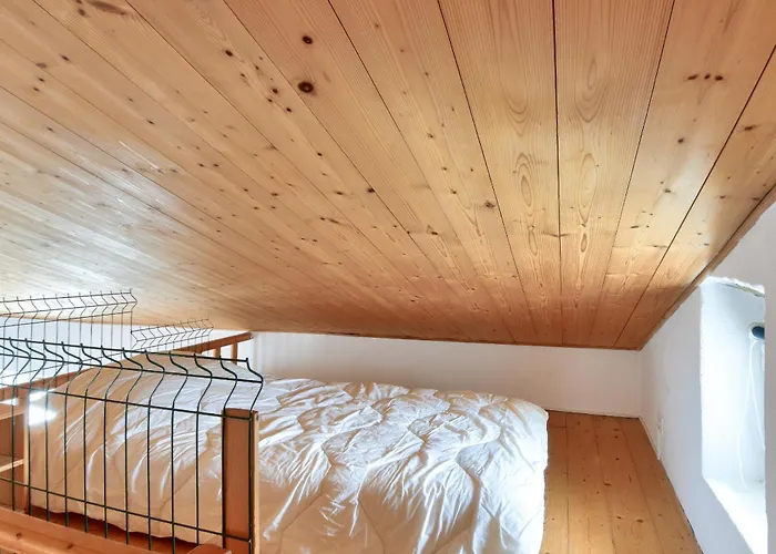 300m - Petite Maison Avec Jardin Pour 3